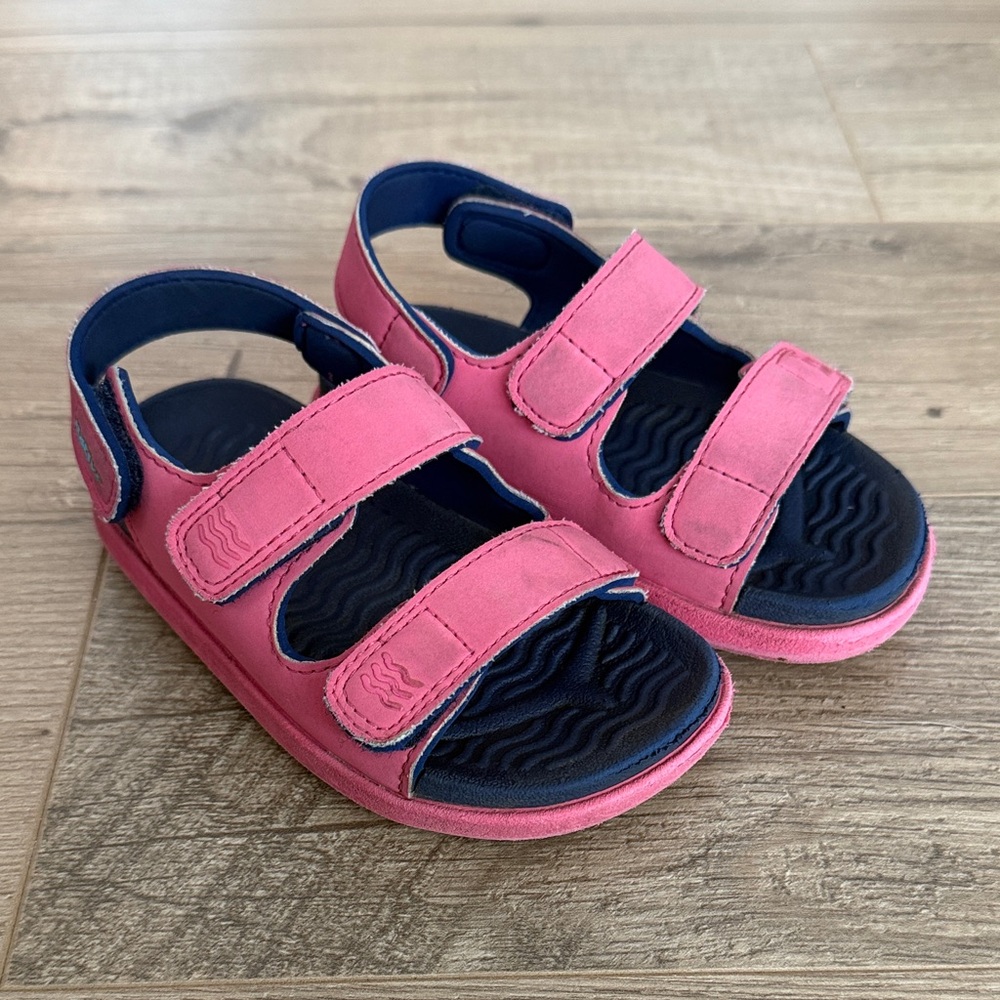 5/$25: Native Frankie Sugarlite Sandals